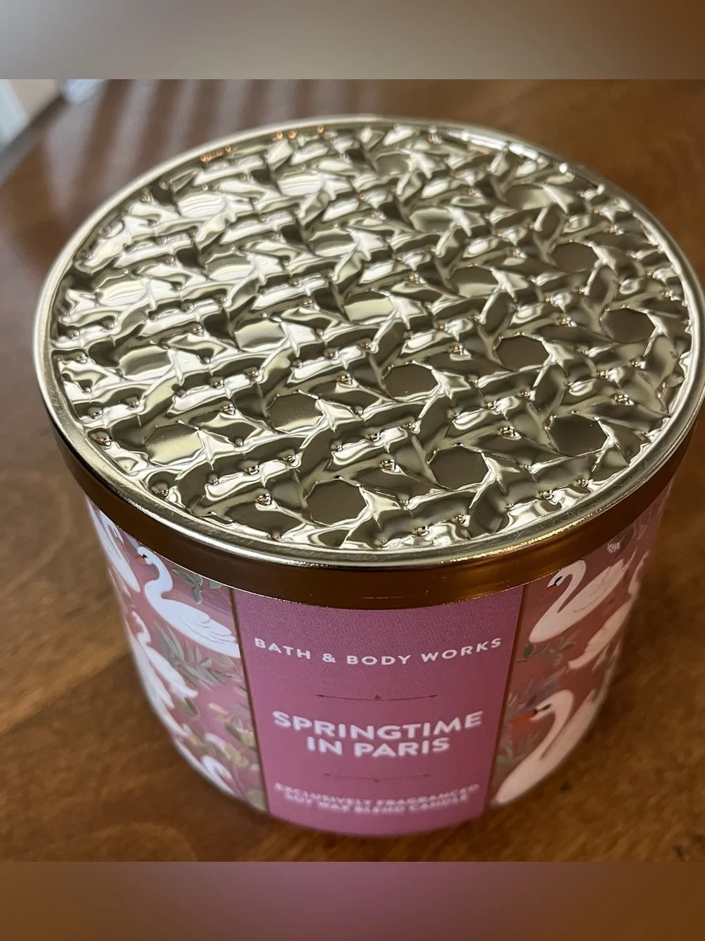 Bath & Body Works Springtime in Paris Candle Gold Lid Beautiful Scent 3 wick NEW